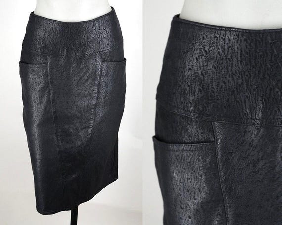 Vintage 70s Skirt / 1970s Black Leather Textured Midi Pencil Skirt XS