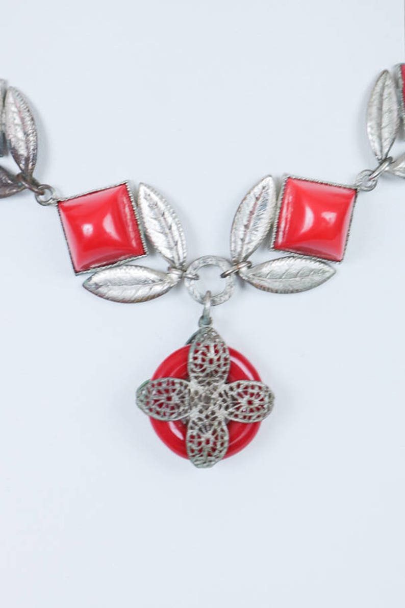 Vintage 40s Necklace 1940s Red Glass Cabochon and Silver Tone Leaves Choker Necklace