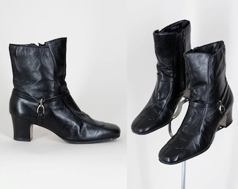 Vintage 70s Minimalist Deadstock Black Leather Ankle Boots 6
