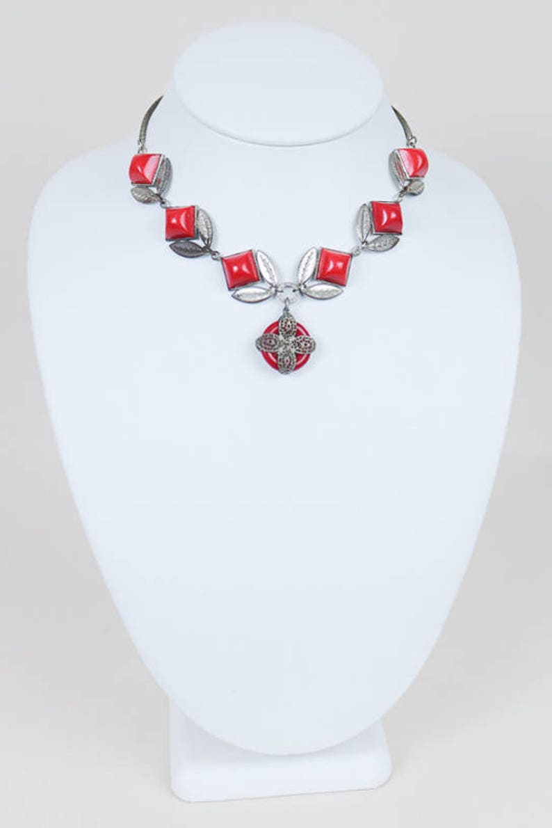Vintage 40s Necklace 1940s Red Glass Cabochon and Silver Tone Leaves Choker Necklace
