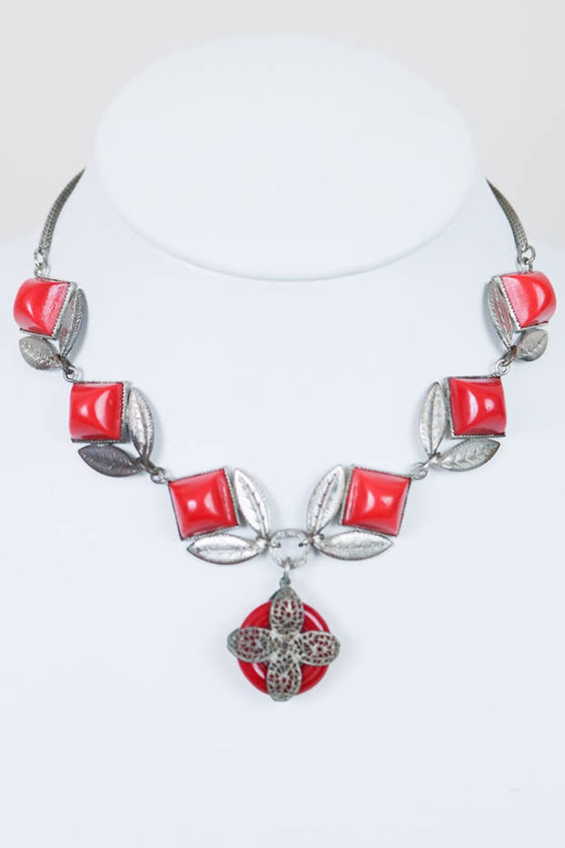 Vintage 40s Necklace 1940s Red Glass Cabochon and Silver Tone Leaves Choker Necklace