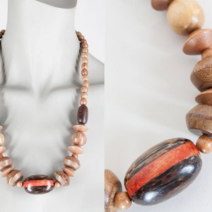 Vintage 80s Necklace / 1980s Chunky Geometric Wood Bead Necklace