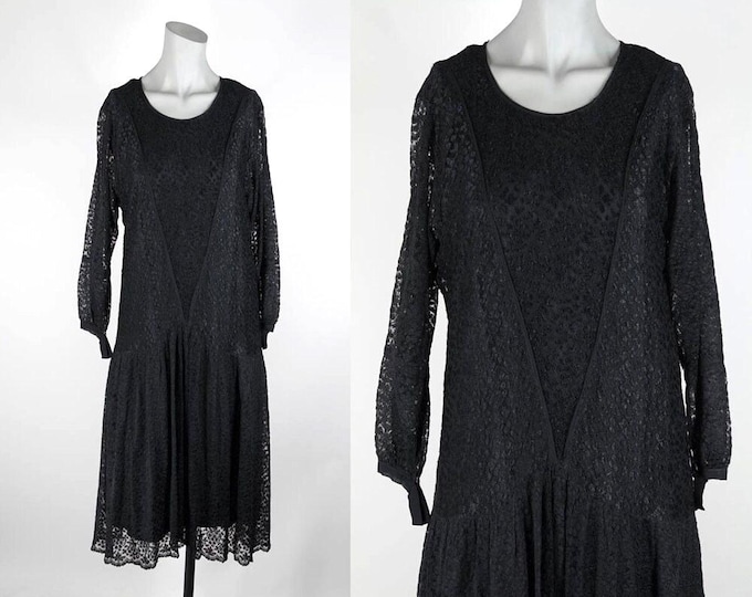 1920s Black Silk and Lace Flapper Dress XS S