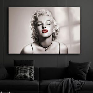 Arte mural de vidrio con glamour retro: labios rojos, mujer icónica - Art Déco