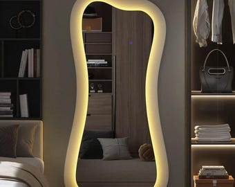 Espejo LED de lujo irregular de cuerpo entero, espejo de tocador moderno ondulado con luz