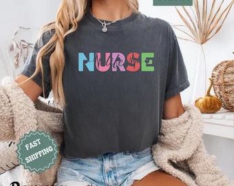 Comfort Colors Nurse Life - Sweat-shirt avec typographie, motif lettre moderne