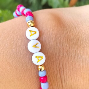 Pulseras de cuentas de colores, pulsera de cuentas con letras personalizadas, pulseras de la amistad con nombre personalizado, joyería hecha a mano para niños y mujeres.