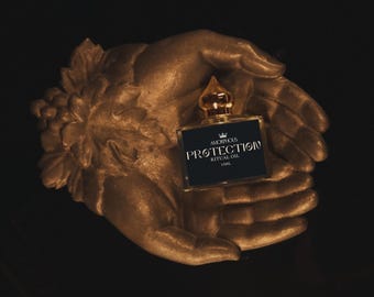 Protection Spell Oil | A Botanical Oil Protection Ritual for Defense And Boundaries