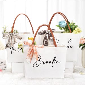 bridesmaid tote bags, personalized bridal, bridesmaid bags, bridal party, bridesmaid gifts, maid of honor tote, custom bridesmaid,tote