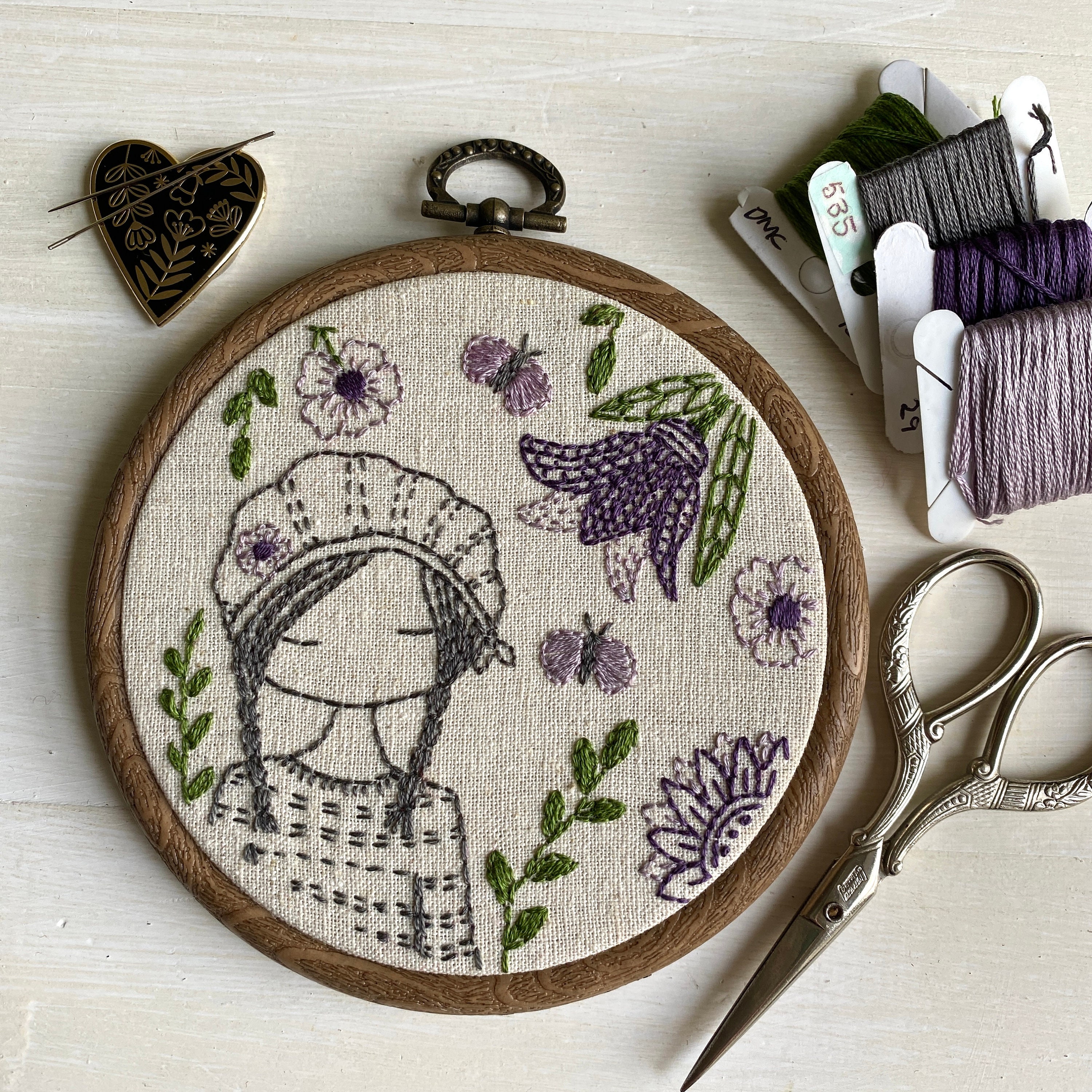 My Little Garden Embroidery KIT FOR KIDS With Pre-printed Fabric and  Embroidery Supplies 