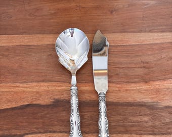 Cuchara para servir y cuchillo para pastel vintage Birks de plata esterlina / Diseño ornamentado