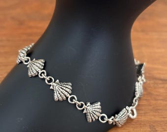 Sterling Silver Seashell Bracelet: Vintage 925 Beach Charm Jewelry