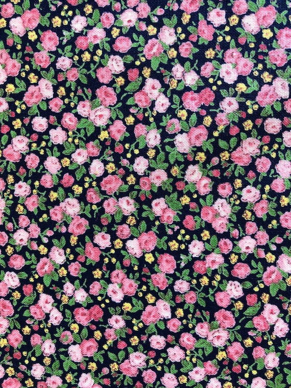 Black and 2024 pink roses