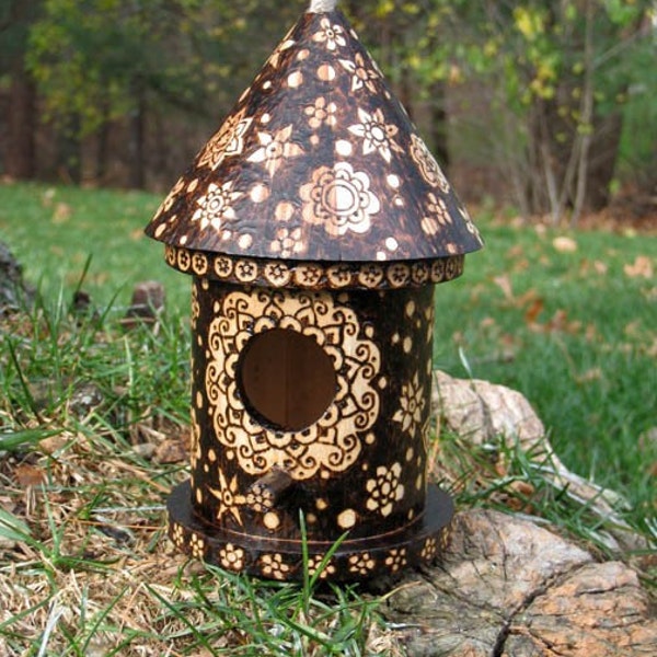 mini birdhouse, pyrography