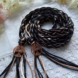 Cordon celtique pour union des mains - Noir et or rose, breloques arbre. Commandes personnalisées bienvenues.