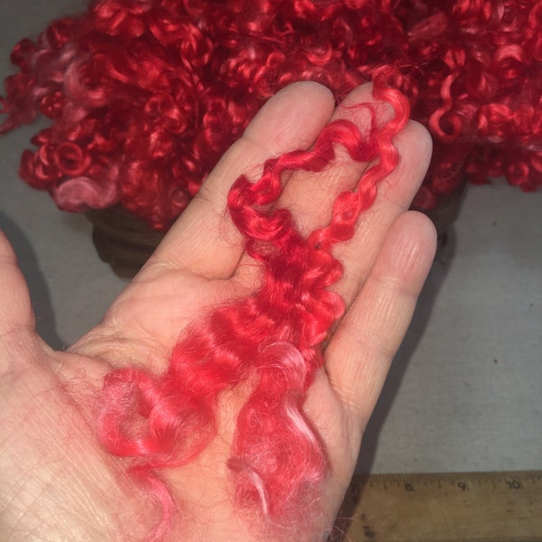 Promo code:WOOL15 Curly Lollipop Red doll hair 1 oz shiny pearlescent Teeswater locks 5”-6” landscape texture sheep LOCKS great luster curls