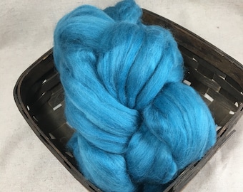 Cyan Merino Wool Combed Top - 4oz Fiber for Spinning & Felting