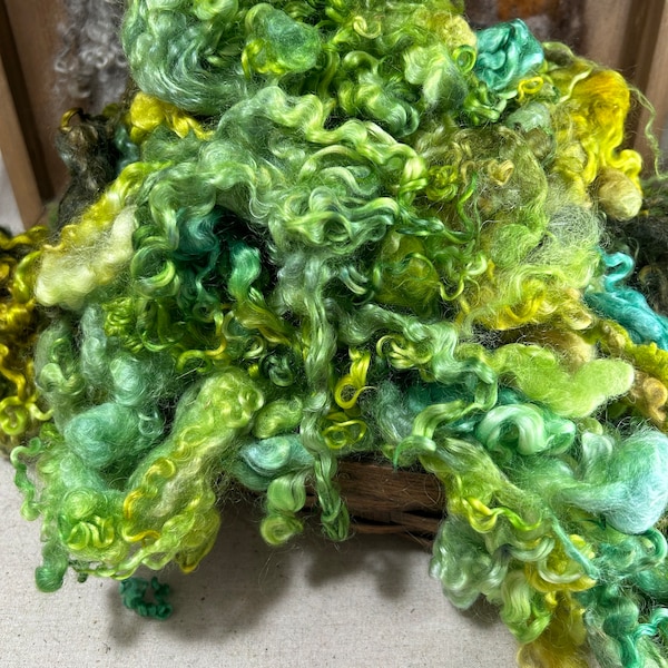 Promo code:WOOL15  Green sheep Curls 1 oz 3-4 “ PineTeal bluegreen yellow green texture luster Tree needle felt project gnome Doll card/spin