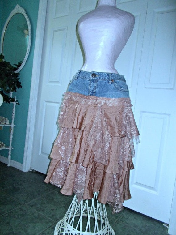 Antique Mauve Lace Ruffle Collection Antique Mauve Lace Ruffle Collection