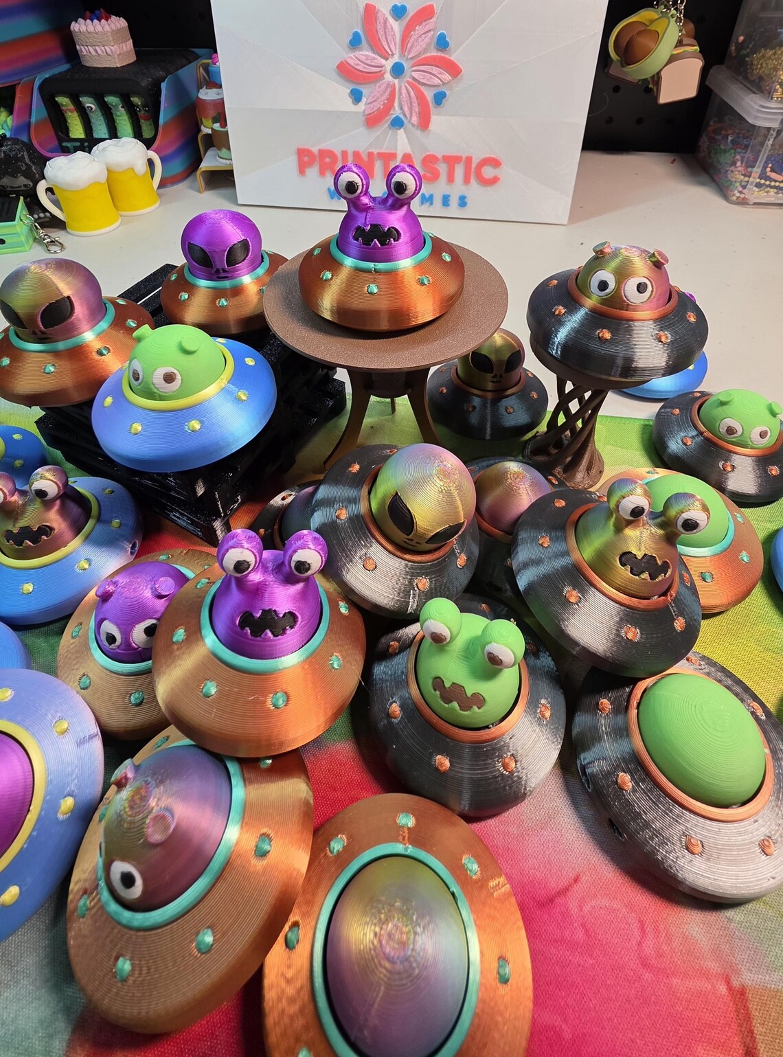 Alien UFO Fidget Clicker Desk Toy - Etsy