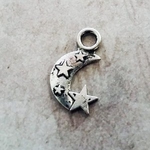 Mond Charms Bulk Anhänger 50 Halbmond Charm Antik Silber 18mm Viertes Viertel Mond und Sterne Charms Bulk Lot 50 Stück Set Vintage Look