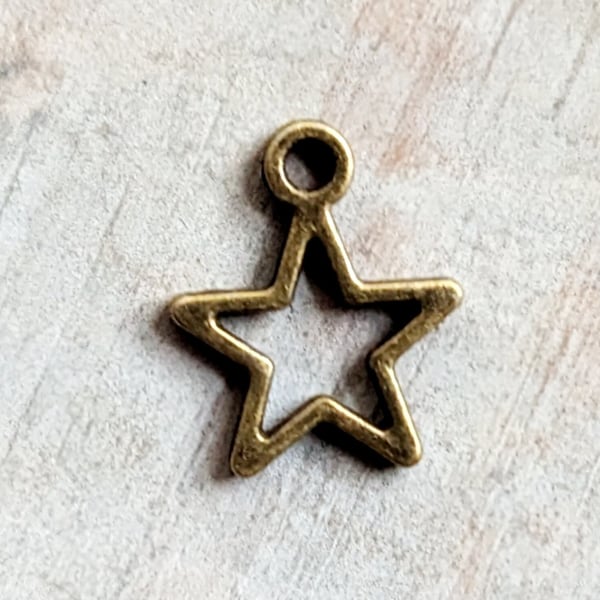 Star Charm Pendant 1 Small Rustic Bronze 14mm/0.6" Pentagram 5 Point Shape