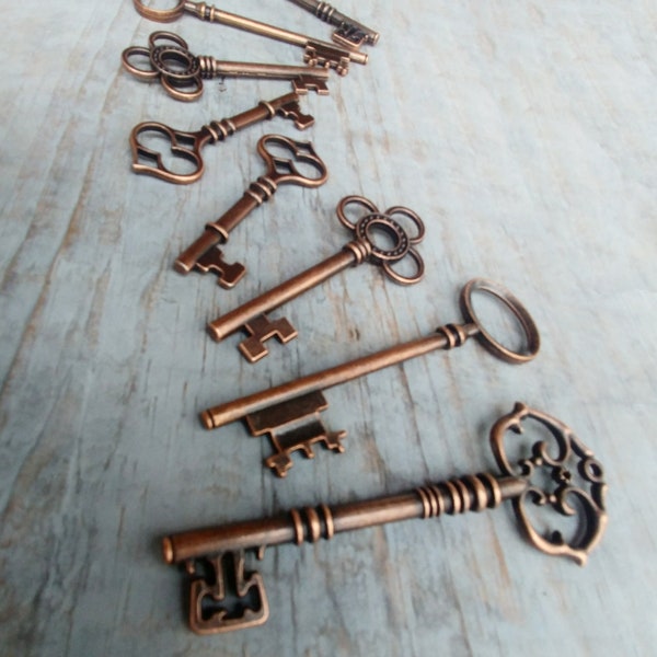 Large Skeleton Keys Assorted Mix 8 Keys Antiqued Copper Rustic Pendants Steampunk Vintage Style Bulk Lot Wedding 2.4 - 3.25 inches