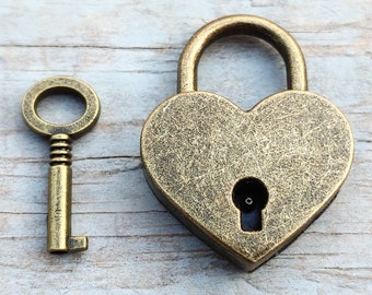 Lock and Skeleton Key Set Antiqued Bronze Decorative Old Vintage Look 1.85" 1 Set Heart Shape Padlock with Key Wedding Decoration