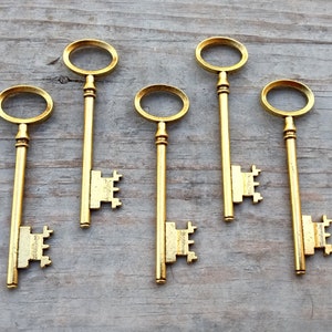 Large Skeleton Keys 100 Antiqued Gold Key Steampunk Vintage Victorian Style Wedding Bulk 3.15" Antiqued Gold Big Pendant Rustic Old Look