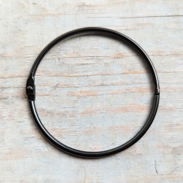 1 Large Ring 2.75 inch Rustic Black Jailer Key Holder Craft Supply