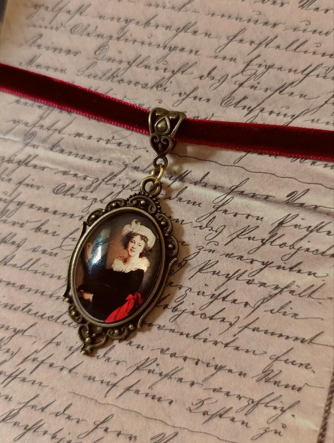 Victorian Velvet Choker Necklace With Cameo Pendant – Vintage Gothic ...