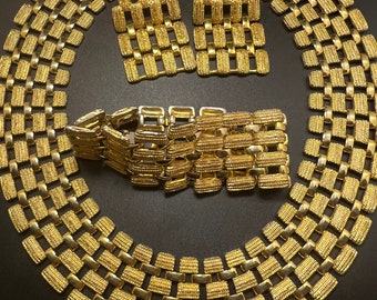 jaren 1980 goudkleurige ketting armband doorboorde oorbellen