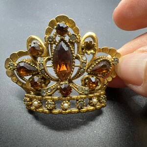 Signed ART Crown Brooch