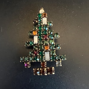 Vintage Signed WEISS Christmas Tree Brooch