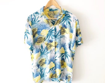 Vintage 90s Tropical Fish Print Hawaiian Button Up Shirt, Size M