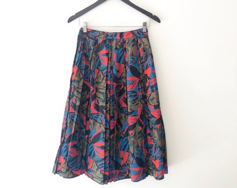 Vintage 70s Pleated High Waisted Print Skirt, Pattern Skirt, Vintage Women's Clothing, 1970s Clothing, Midi Skirt, Size 27