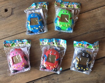 Vintage Tamagotchi Toys, 5 Colors, 90s Keychain, 90s Games, 90s Nostalgia