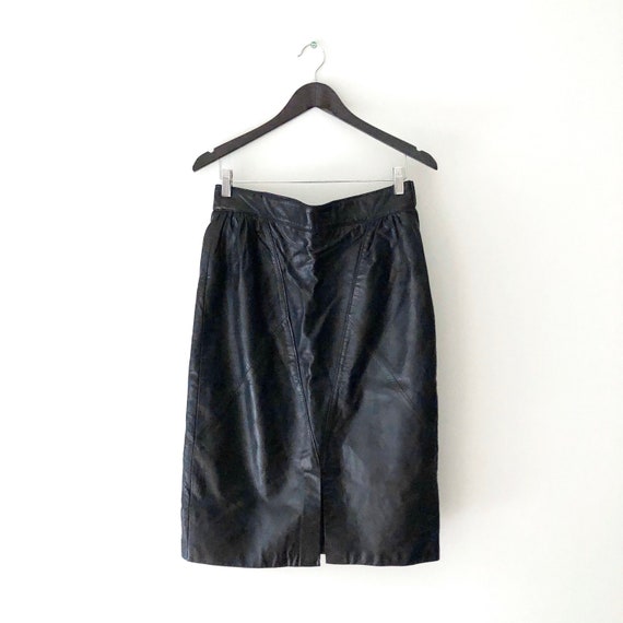 Vintage 1980s Black Leather Panel Skirt / High Wa… - image 2