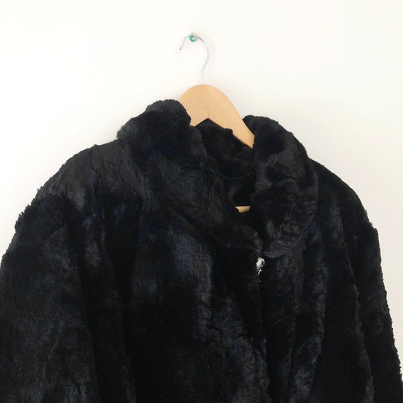 Vintage 1960s Women's Black Rabbit Fur Jacket wit… - image 2