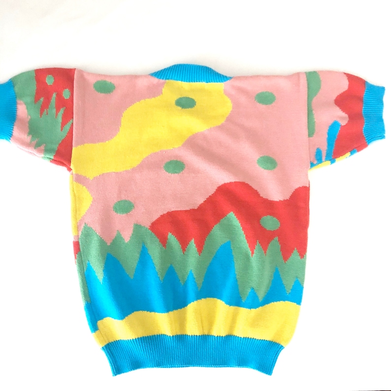 100/% Cotton Size M Vintage 90s Multicolor Abstract Tropical Print Oversized Knit Short Sleeve Sweater