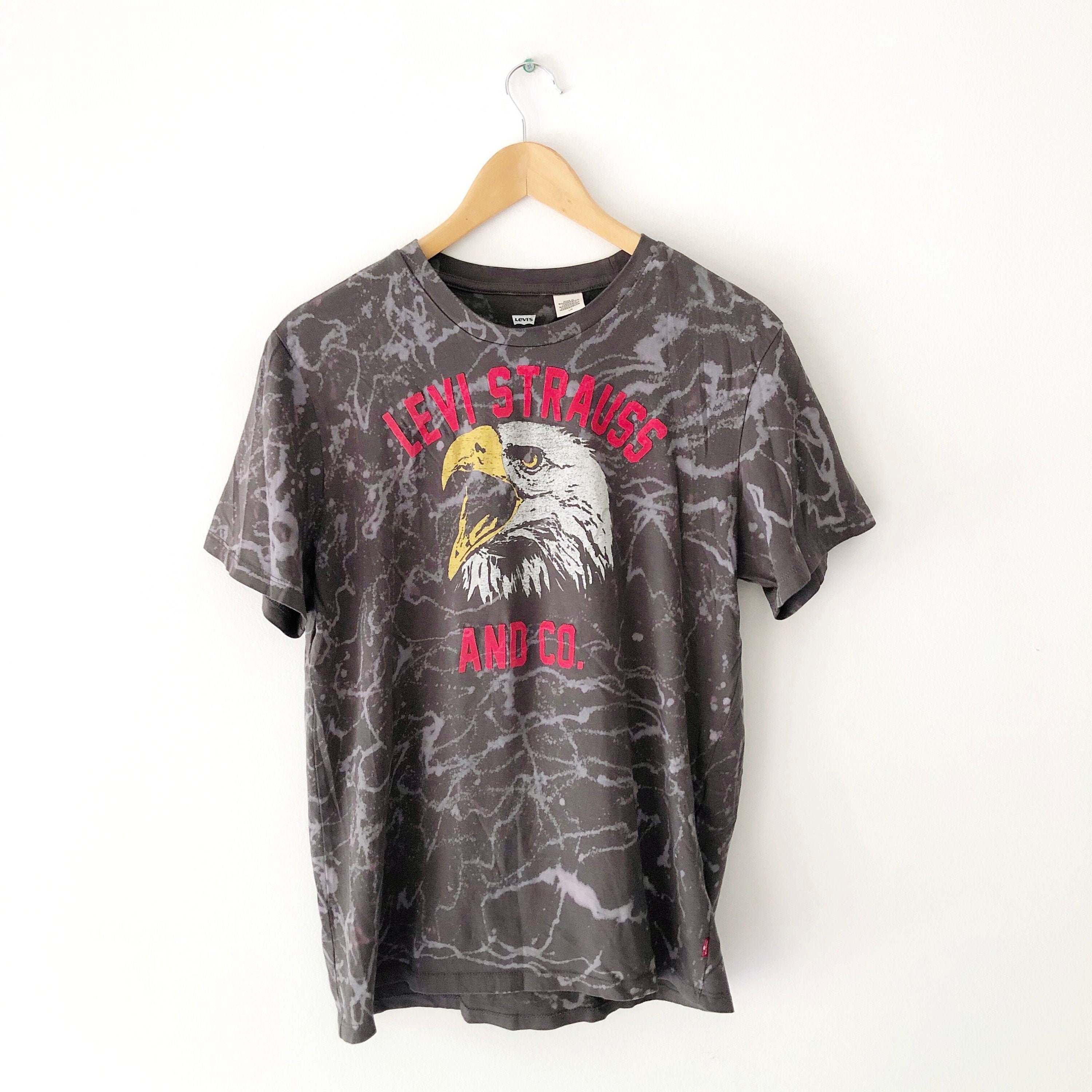 Vintage Bleach Dyed Levi's Eagle Graphic T-shirt Size L - Etsy Australia