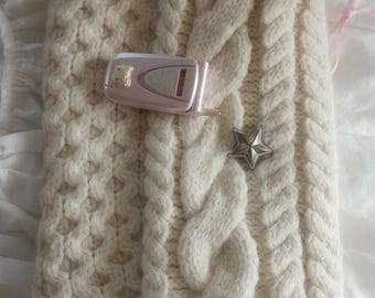 Cream Cable Knit Clutch Bag – Soft Knit Purse