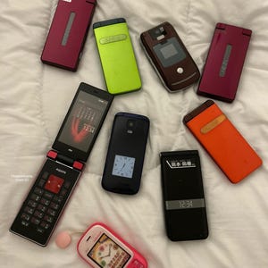 2000s Style Japanese Mock-up Flip Phones