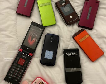 2000s Style Japanese Mock-up Flip Phones