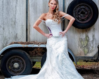 SALE. Alternative wedding dress- ivory lace with purple details UK 10-12