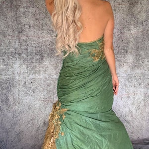 SALE. Alternative wedding dress green and gold. UK 10 image 5