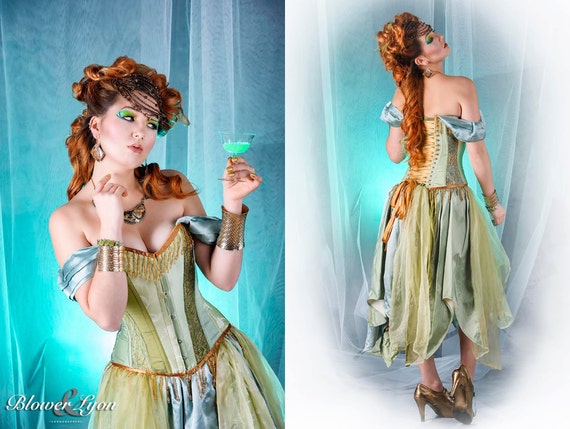 green emerald velvet dress Wayside Fairy Gown  Fairy Tong