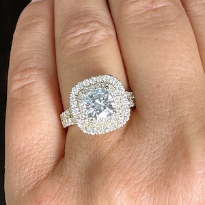Cushion And Round Cut Diamond Engagement Ring IGI Certified Double Halo Women&#39;s 14k Solid Yellow Gold Bridal Halo Wedding Ring 3.00ct F-VS2