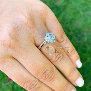 Runder Moissanit Verlobungsring Solitär Brautring Für Sie Hochzeitsring Sechs Krappen eingefasst in solidem 585er Gelbgold Damenring 2.00ct