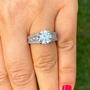 Round Cut Moissanite And Natural Round Cut Diamond Sides In 14k Solid White Gold Engagement Ring, Wedding And Anniversary Bridal Ring 3.50ct